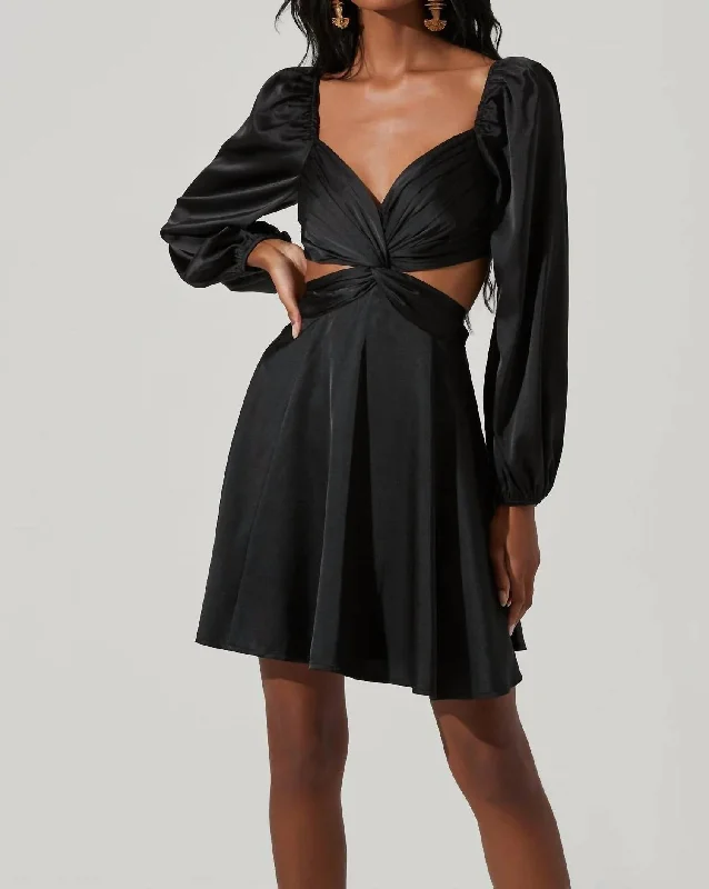 Anamaria Dress in Black